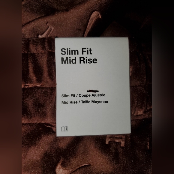 🌟🆕️NWT Nike Air Velour Mid-Rise Pants 2x Bronze - Picture 8 of 8